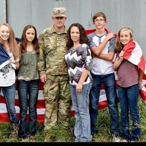 Meet your Posher, Katelyn